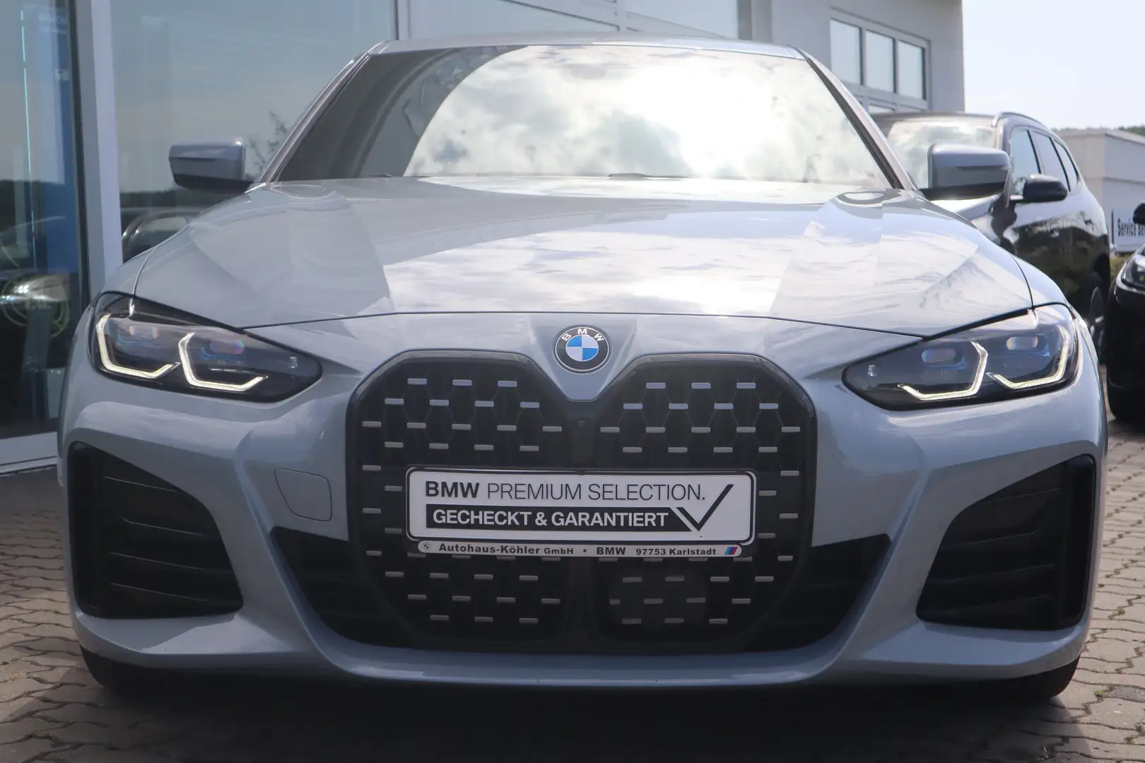 BMW 430 i Gran Coupé M Sport Head-Up HK HiFi DAB Shz Grau - 2