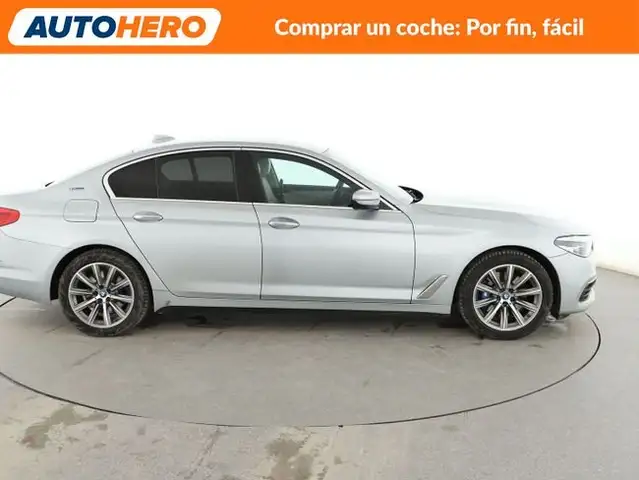 BMW 5 Series view 7