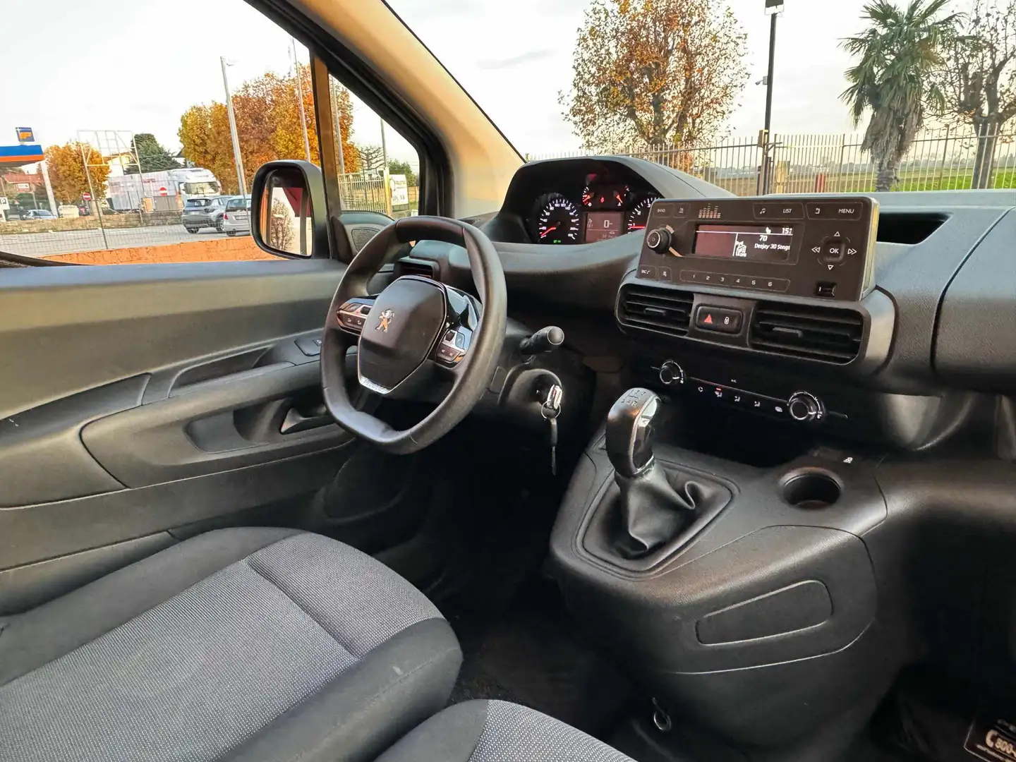 Peugeot Partner BlueHDi SOLO 29000 KM 3 POSTI NETTO IVA Bianco - 2