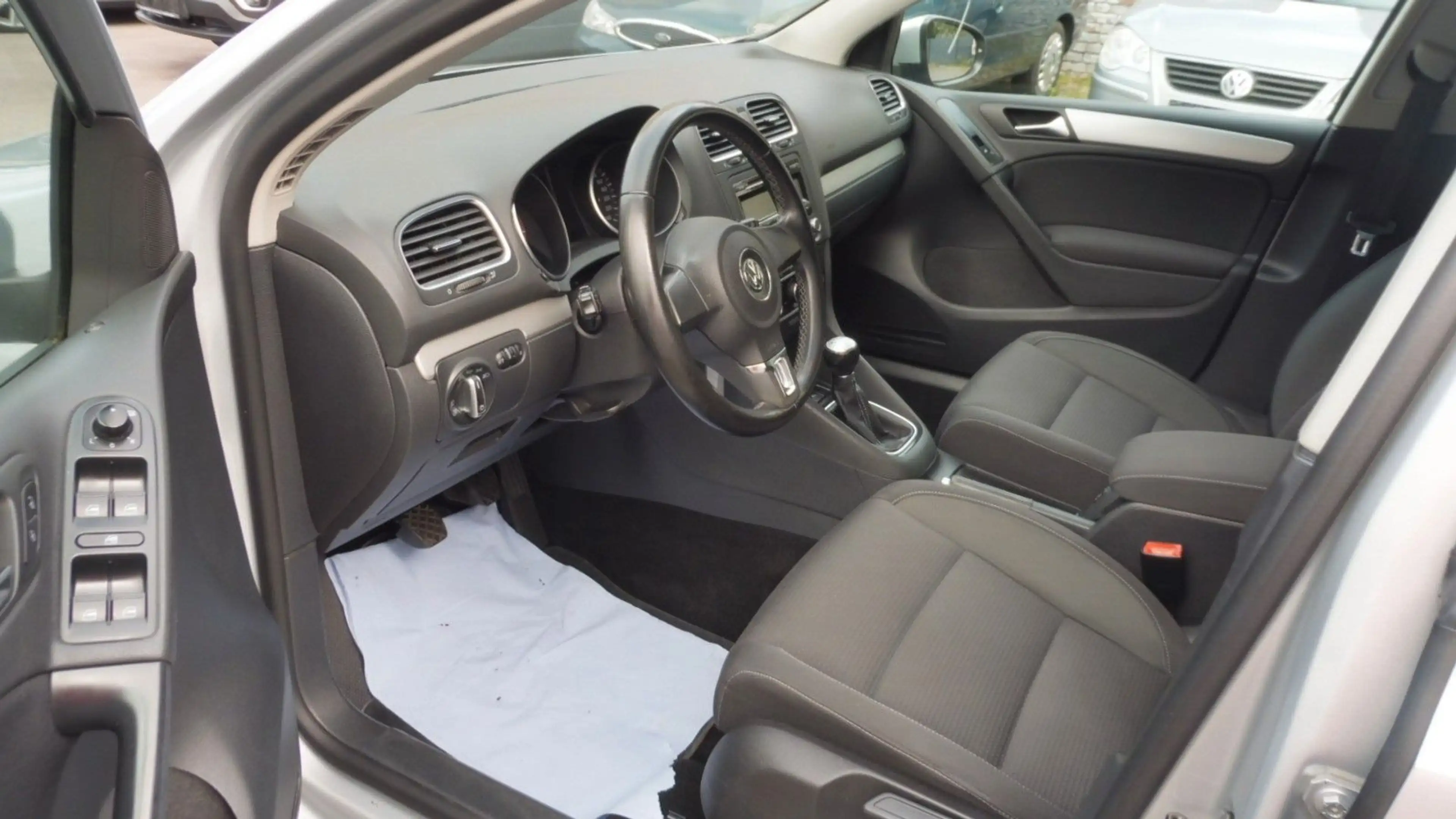 Volkswagen Golf VI Team — photo 10