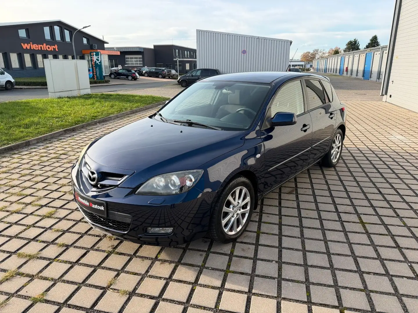 Mazda 3 Lim. 1.6 Sport Active*XENON* Blau - 1