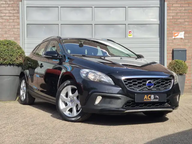 Volvo V40 Cross Country 1.6 T4 180 pk Momentum, NAP, Trekhaak.