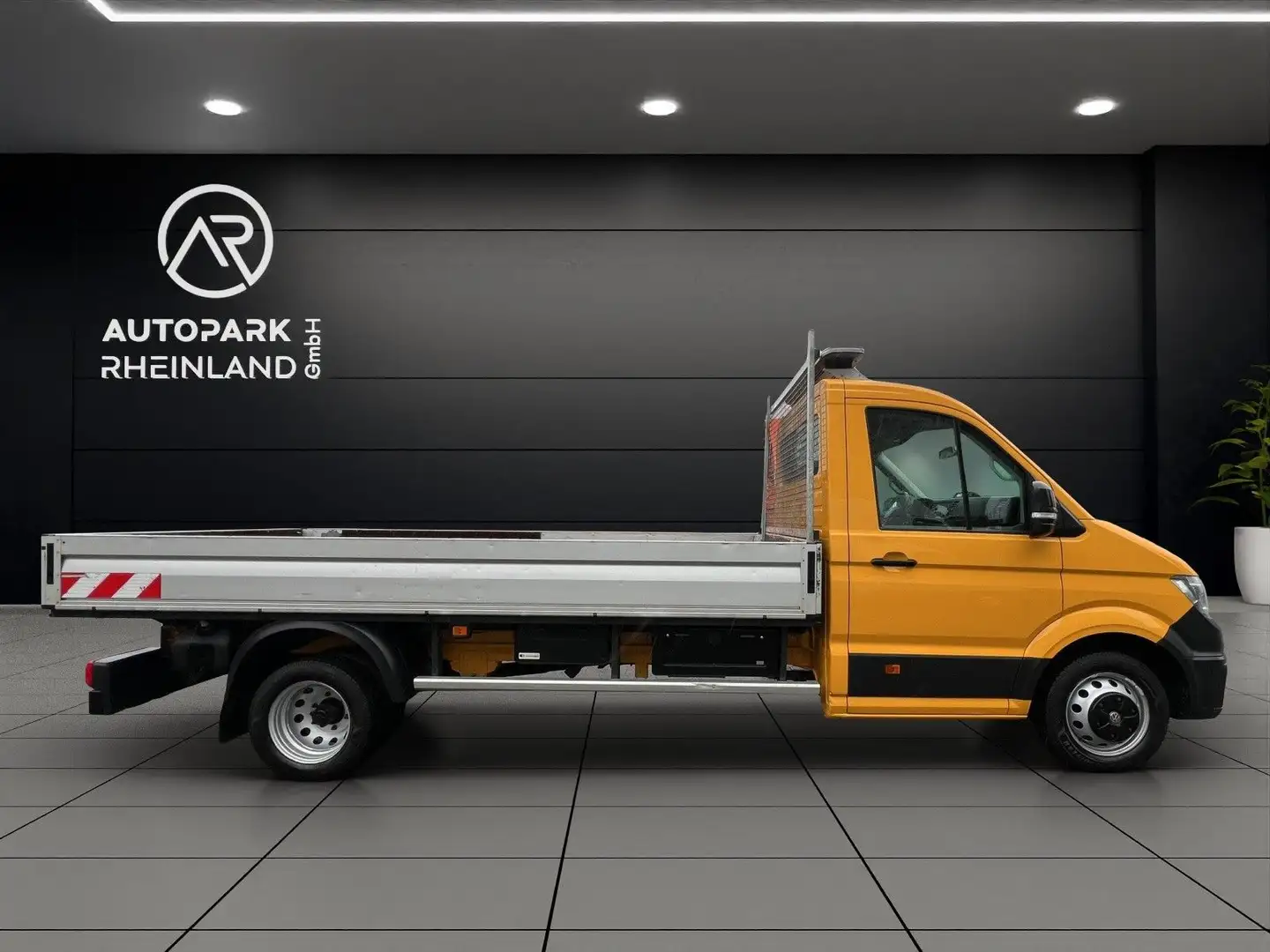 Volkswagen Crafter 55 Pritsche 4.20 m*AHK 3500KG*XXL Gelb - 2