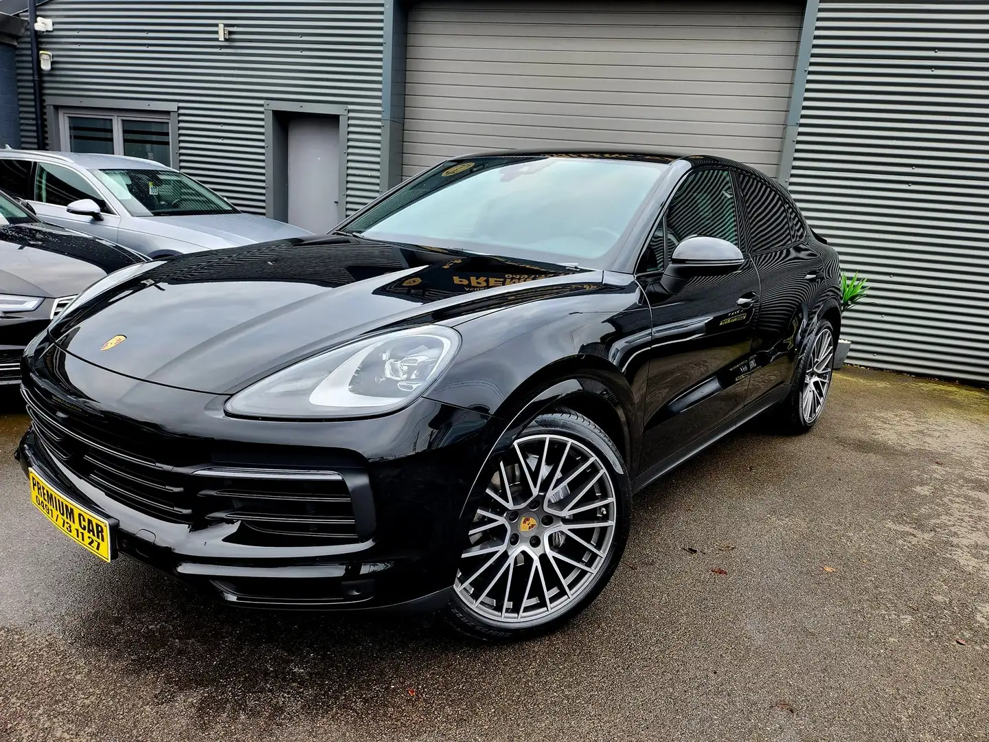 Porsche Cayenne COUPE 3.0T BLACK EDITION PANO CHRONO BOSE JA 22 Zwart - 2