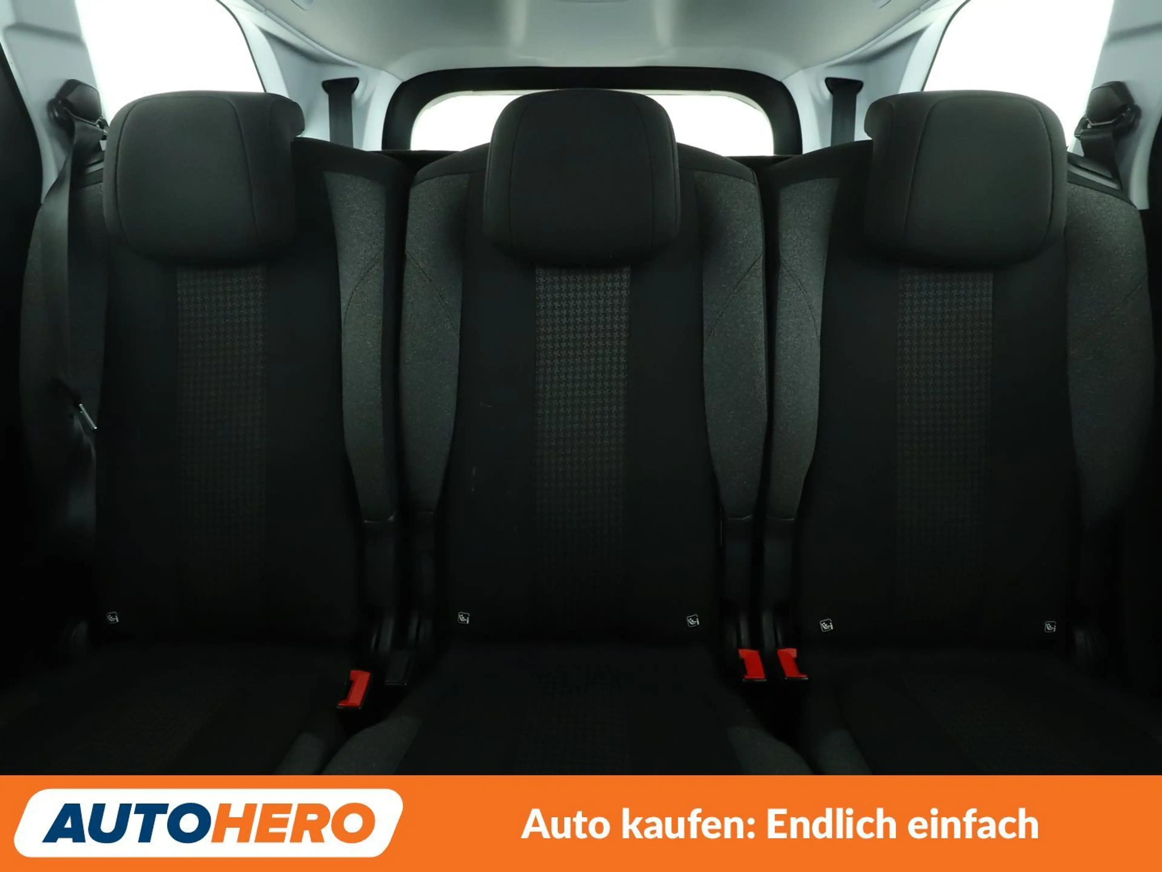 Peugeot 5008 1.5 Blue-HDi Active Business Aut.*NAVI*TEMPO*CAM* — photo 15