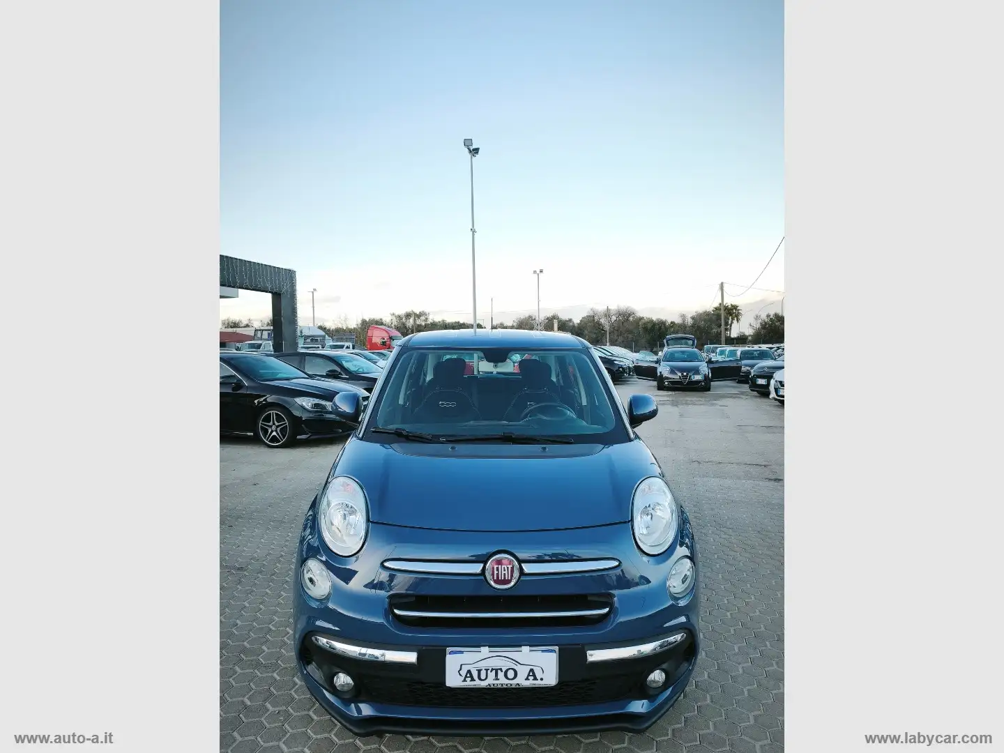 Fiat 500L 1.3 MJT 95 CV Business Blau - 2