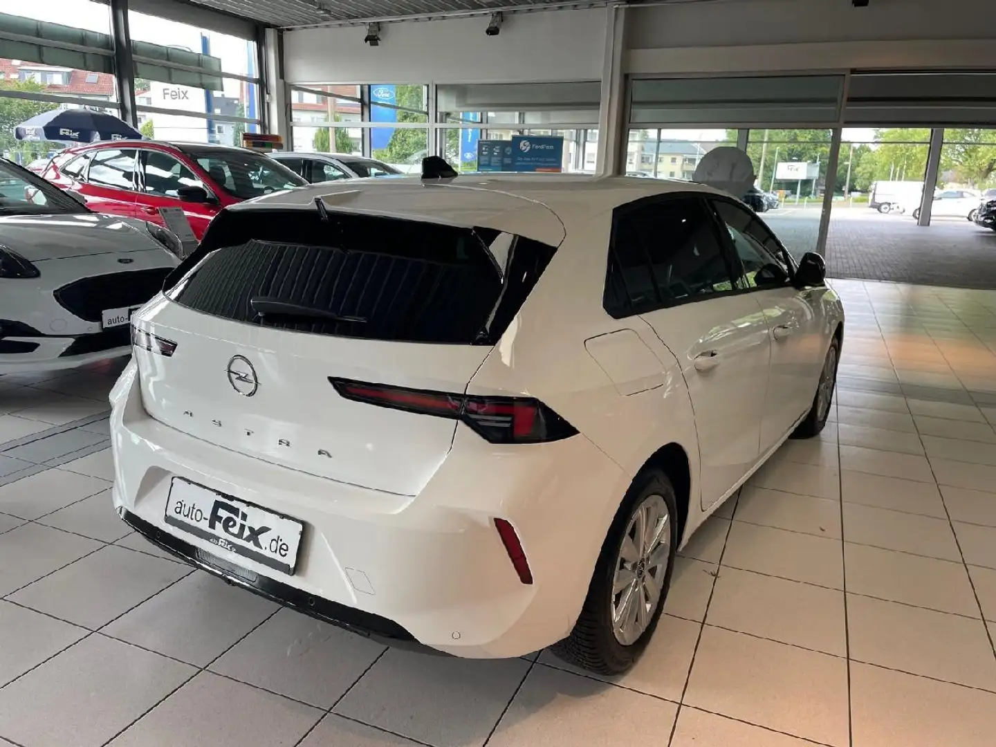 Opel Astra Astra L Lim. 5-trg. Elegance Weiß - 2