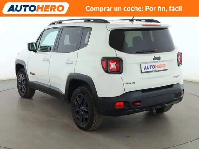 Jeep Renegade view 4