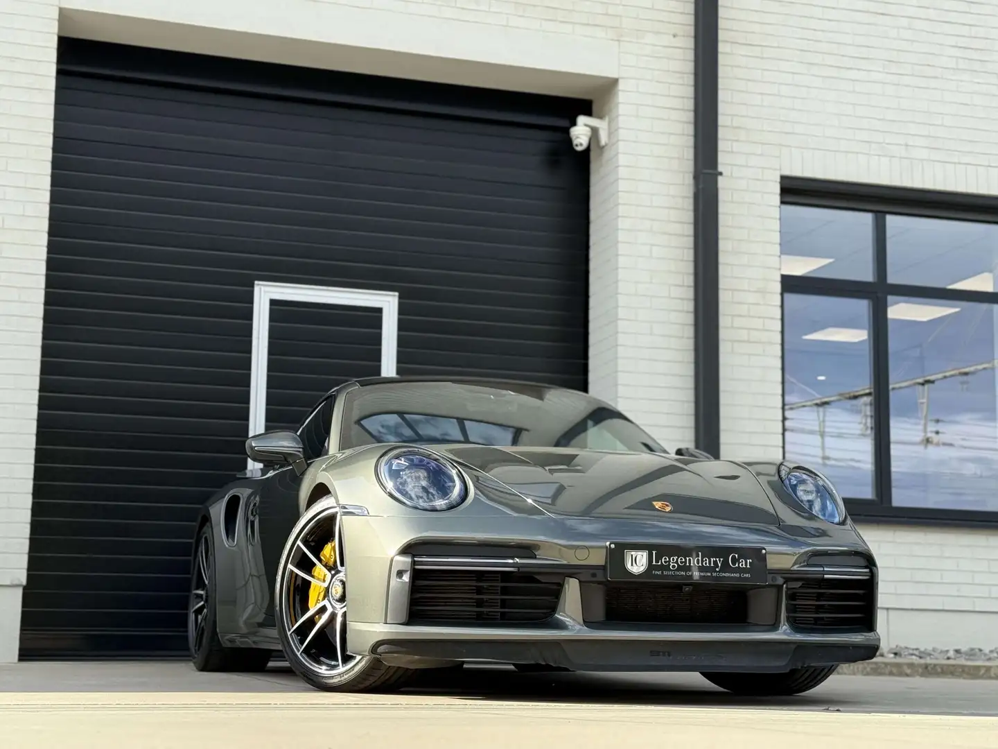 Porsche 911 Turbo-S \ LIFT/PDLS+/SPORT-DESIGN/COMFORT-ACCES \ Grün - 2