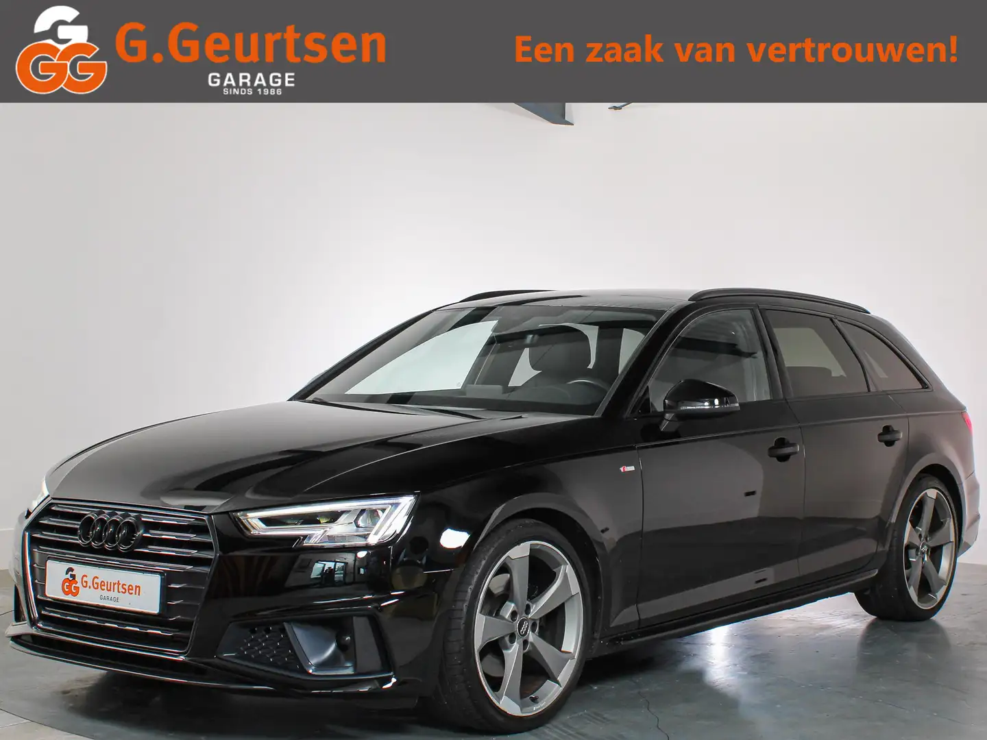 Audi A4 Avant 35 TFSI S-line Black Edition Volleder, LED, Zwart - 1