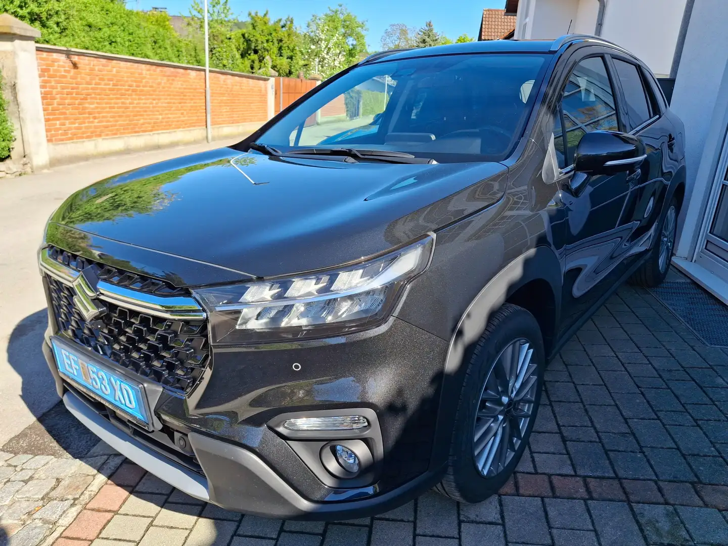 Suzuki SX4 S-Cross SX4 S-Cross 1,4 GL+DITC Hybrid ALLGRIP shine shine Schwarz - 1