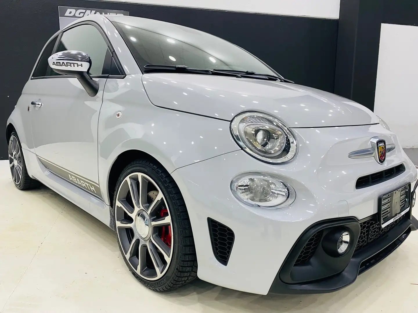 Abarth 595 Turismo 595 1.4 t-jet Turismo 165cv KM 9000 Grijs - 2