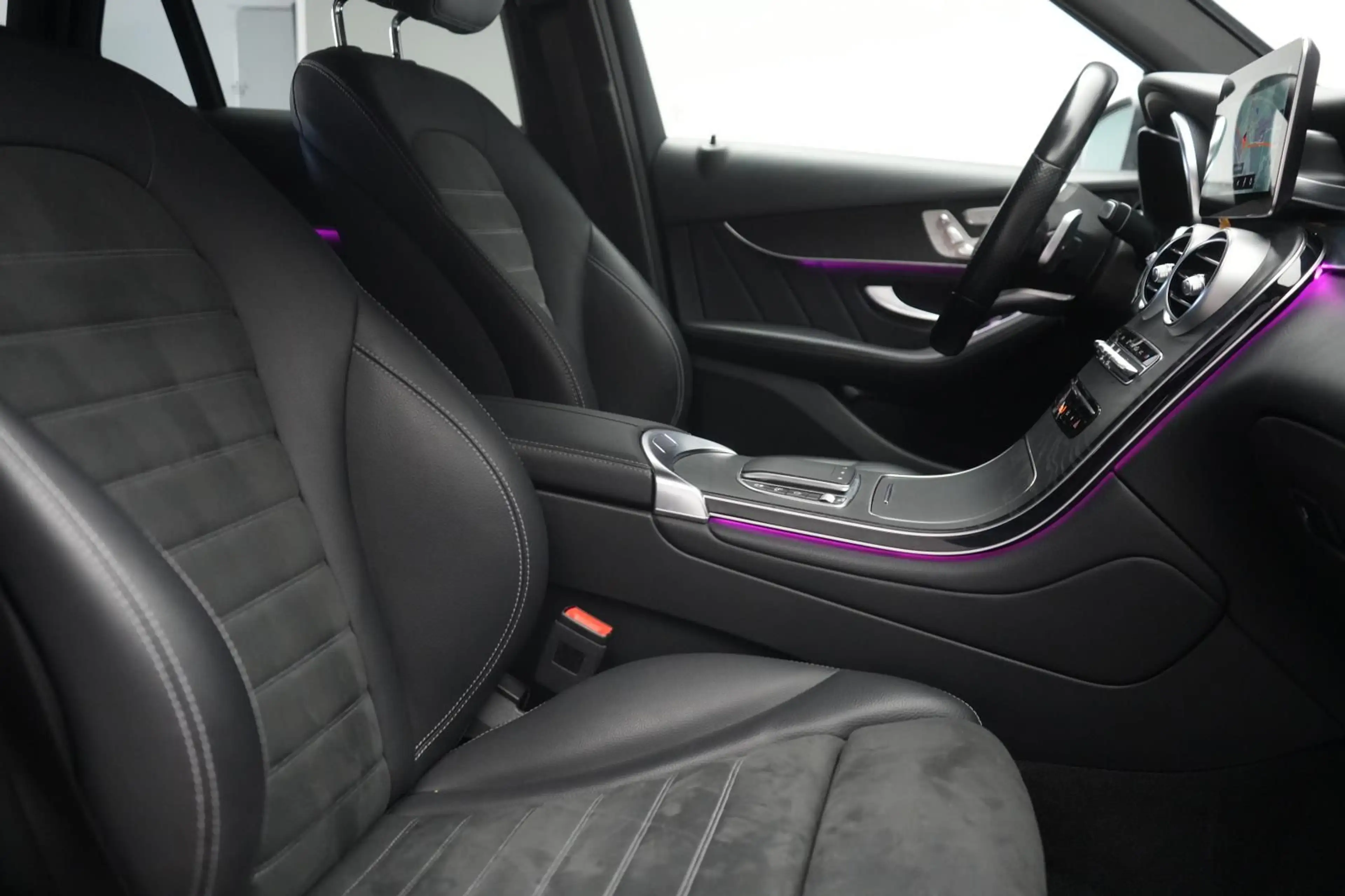 Mercedes-Benz GLC 200 4Matic 9G-Tronic AMG Temp/Kamera/Virtual — photo 6