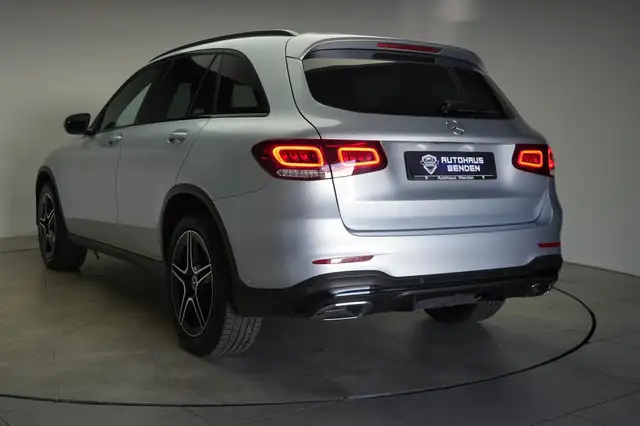 Mercedes-Benz GLC view 5
