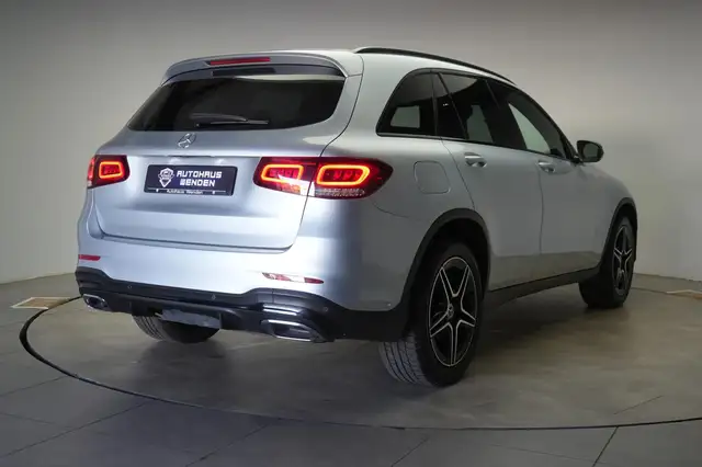 Mercedes-Benz GLC view 4