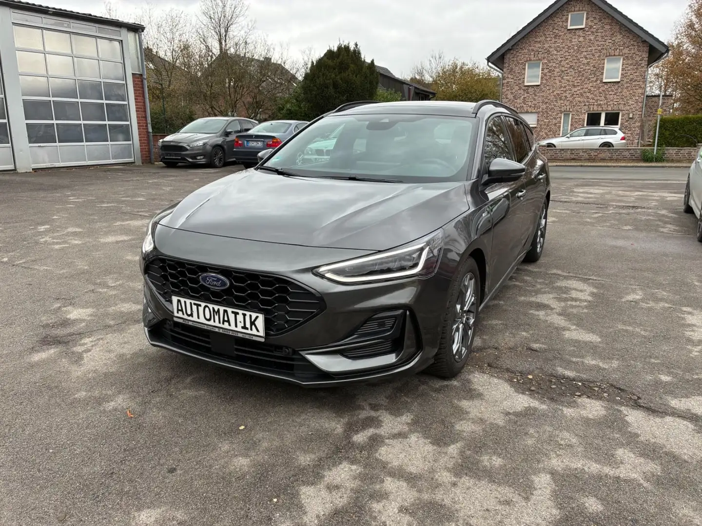 Ford Focus ST-Line X Turn./abn. AHK/Kamera/Allw./Pano Grau - 2