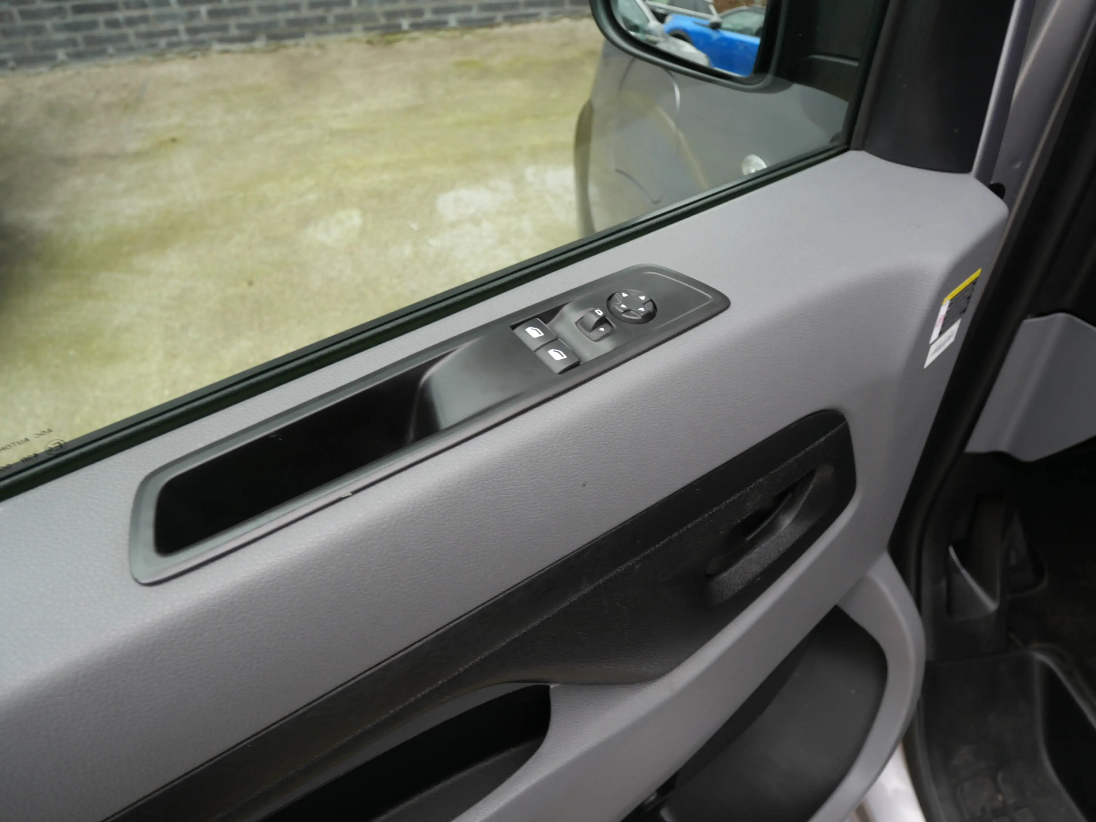 Peugeot e-Expert PREMIUM 75 kWh | LANG | CARPLAY | CRUISE | AIRCO | — photo 11