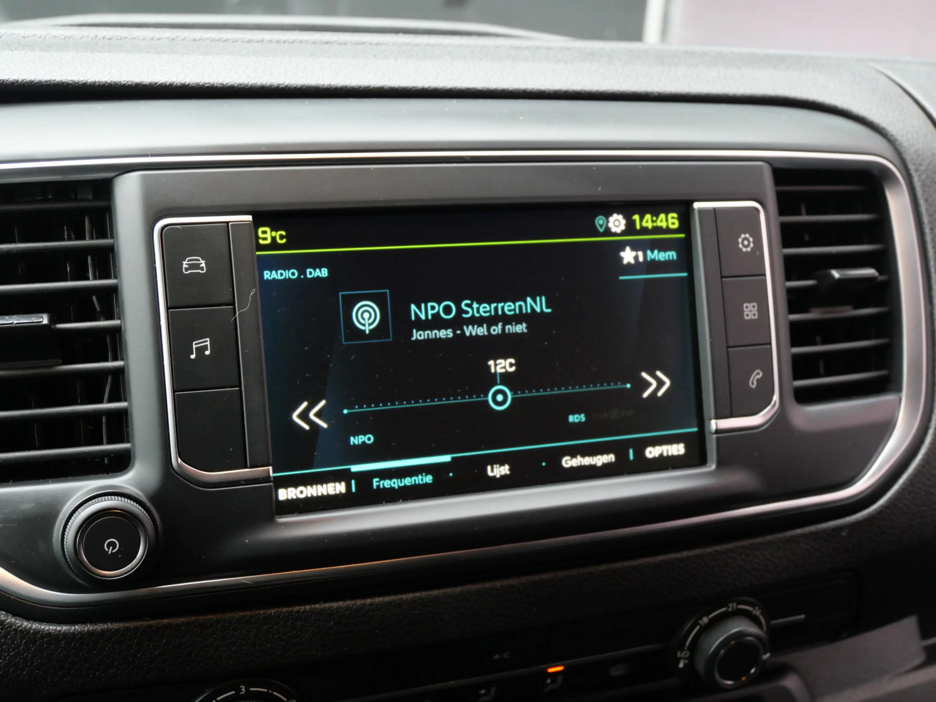 Peugeot e-Expert PREMIUM 75 kWh | LANG | CARPLAY | CRUISE | AIRCO | — photo 6