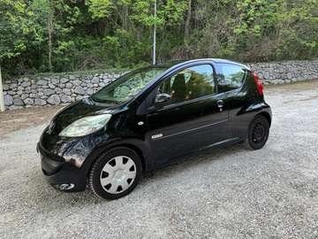 107 2005 3p 1.0 12v Sweet Years c/esp