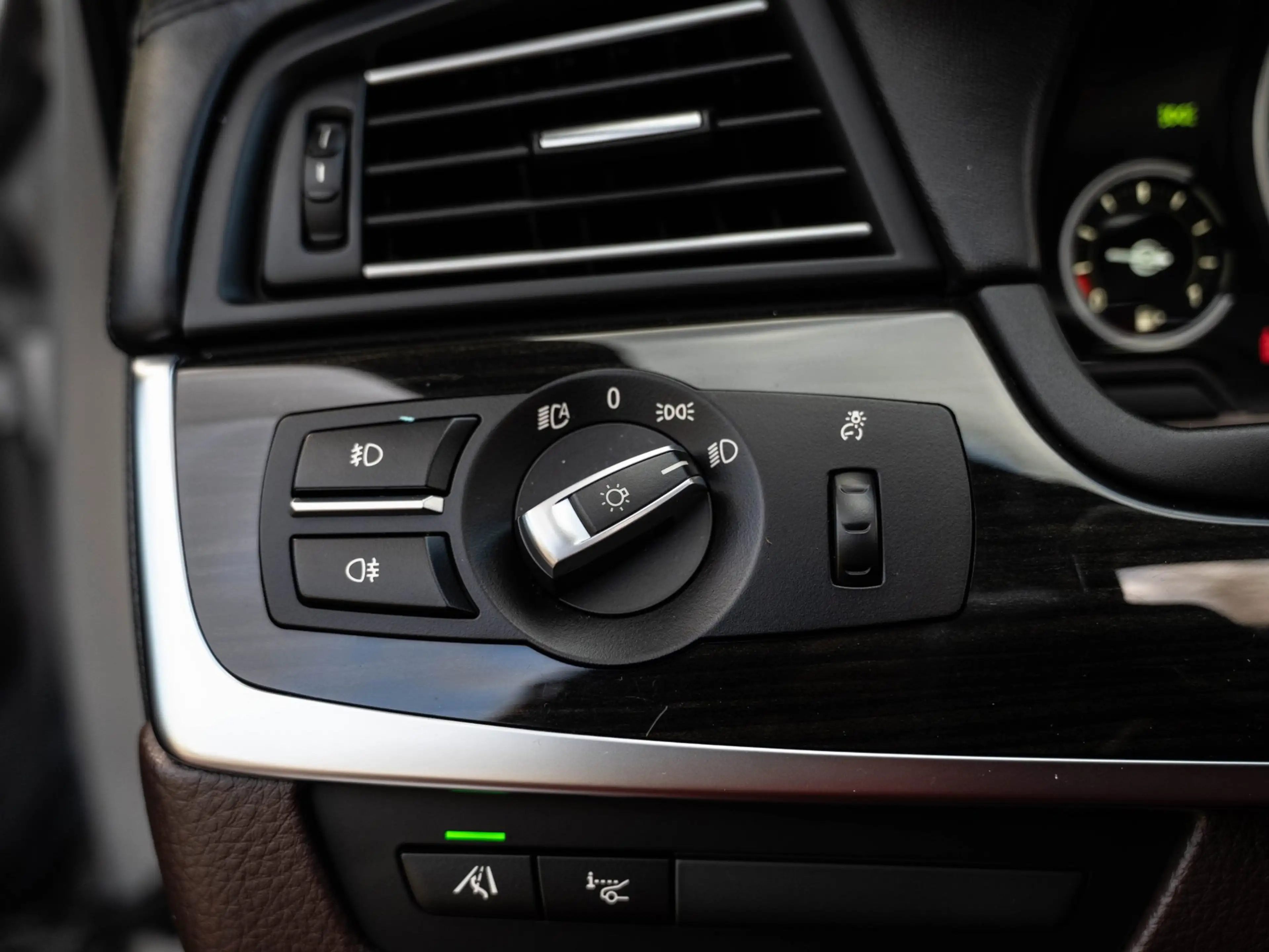 BMW 528 5-serie 528i High Executive H&K/Dak/HuD/Camera — photo 21
