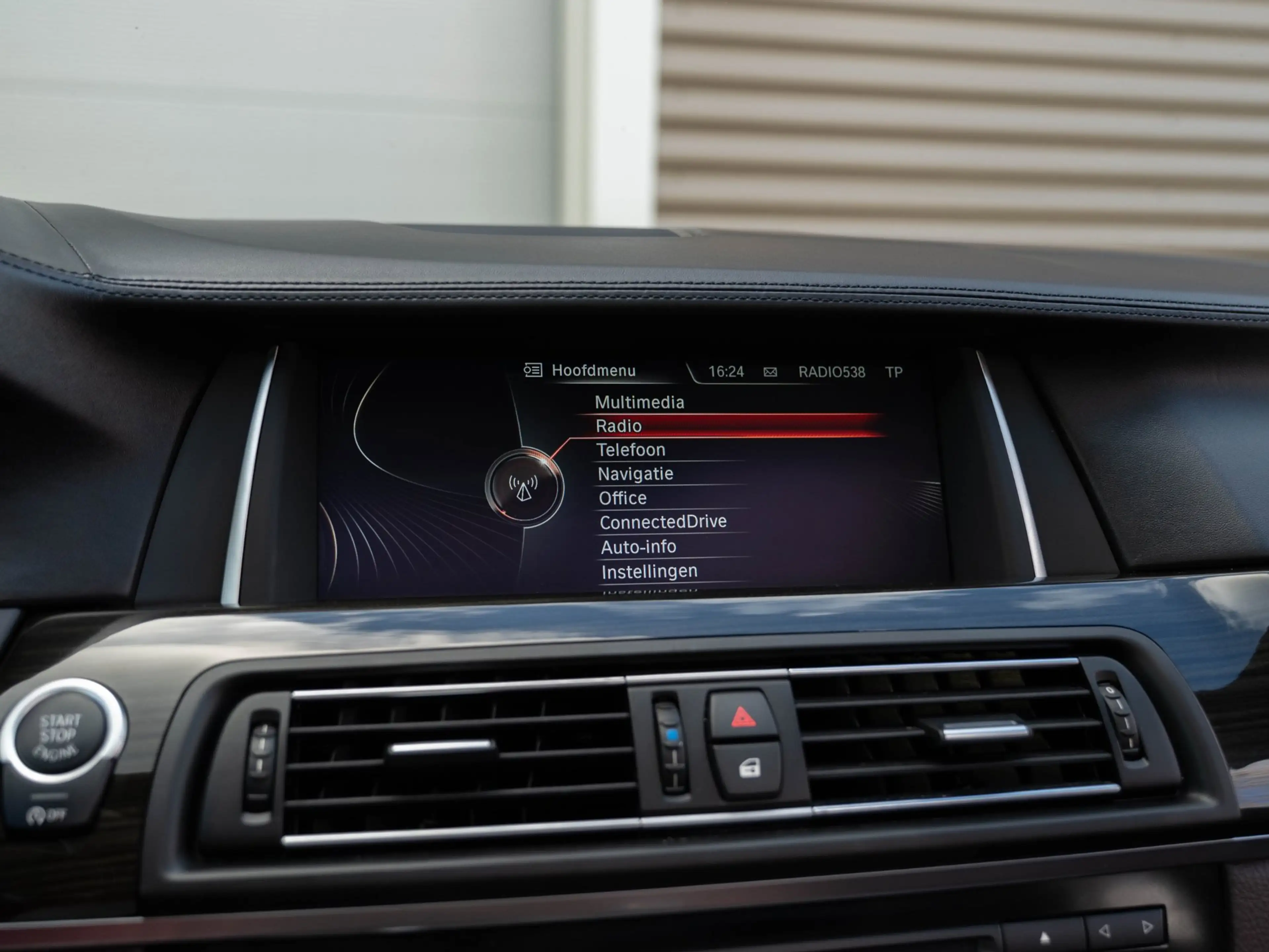 BMW 528 5-serie 528i High Executive H&K/Dak/HuD/Camera — photo 30