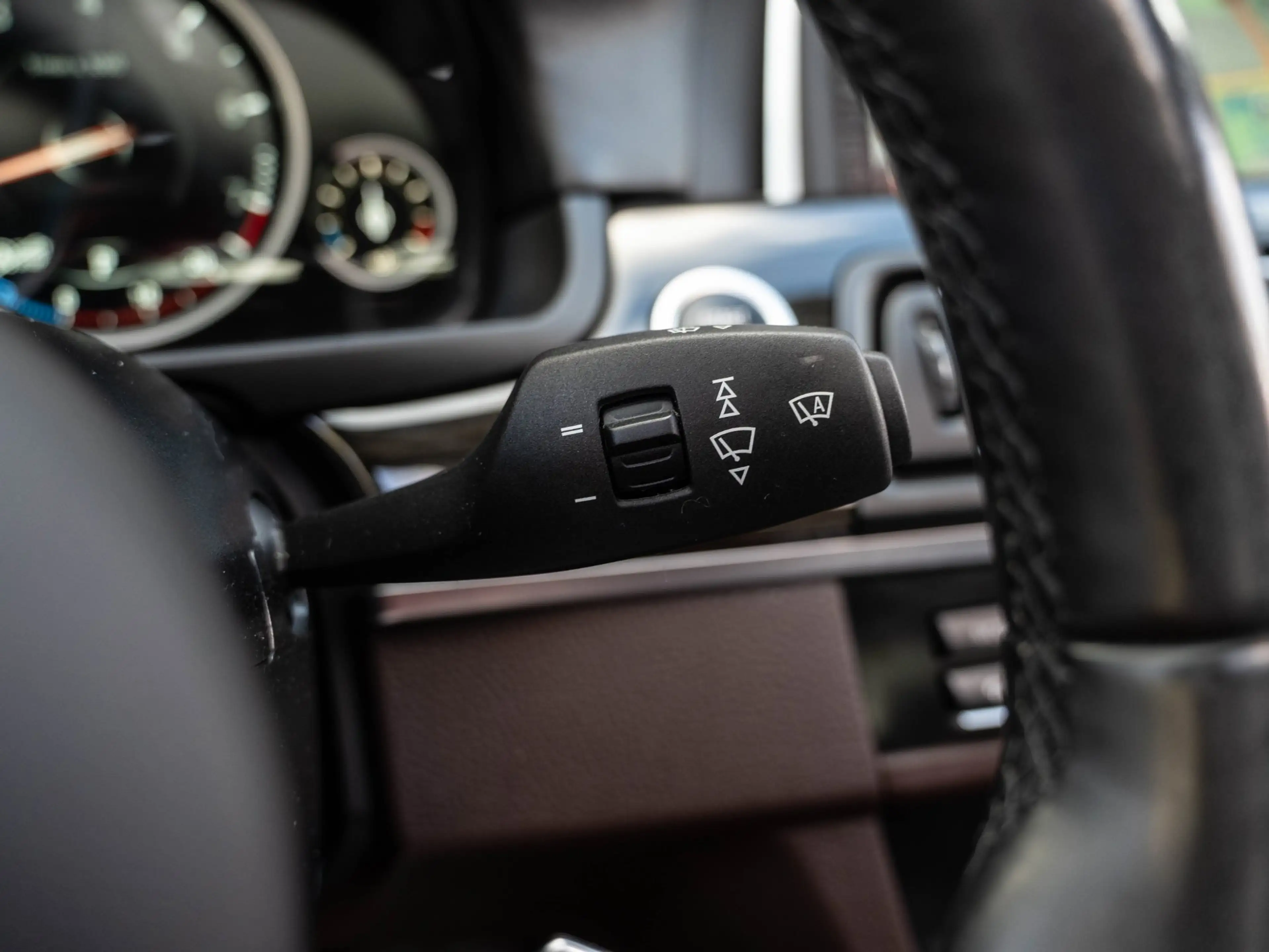 BMW 528 5-serie 528i High Executive H&K/Dak/HuD/Camera — photo 25