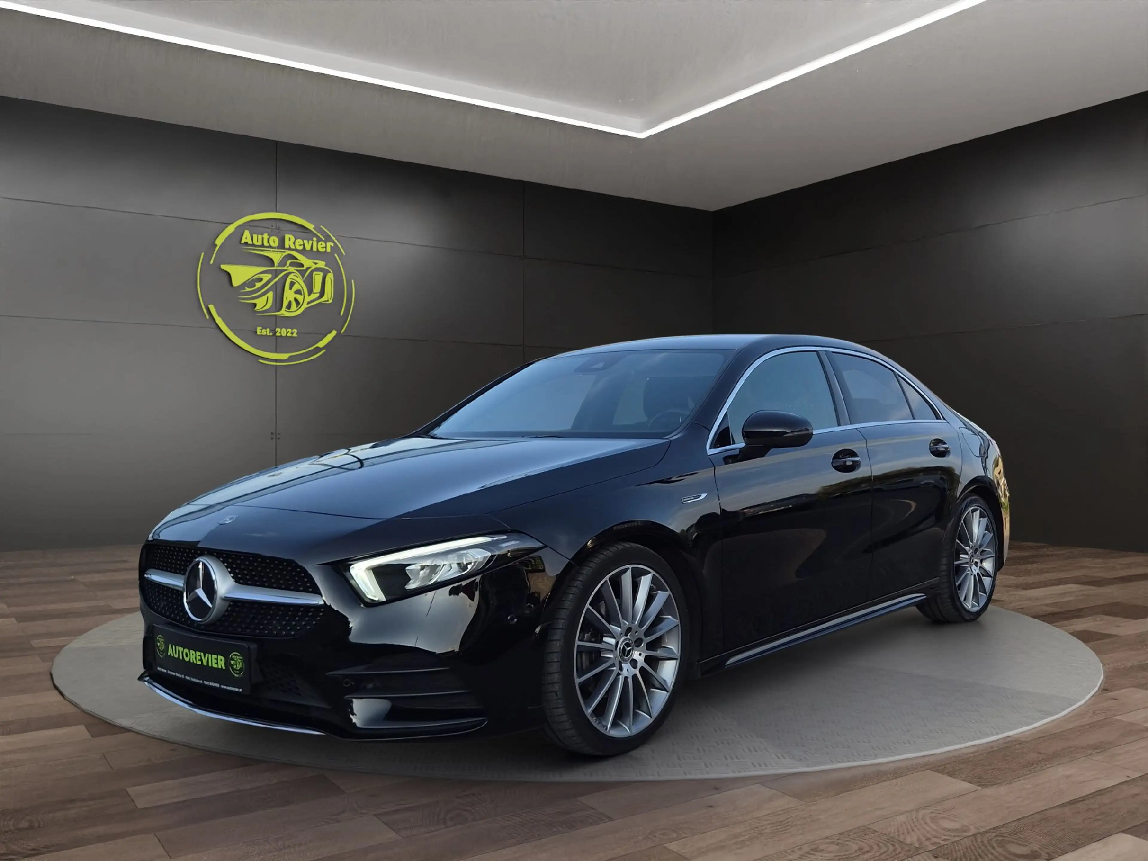 Mercedes-Benz A 180 A-Klasse A 180 d Lim. AMG Line