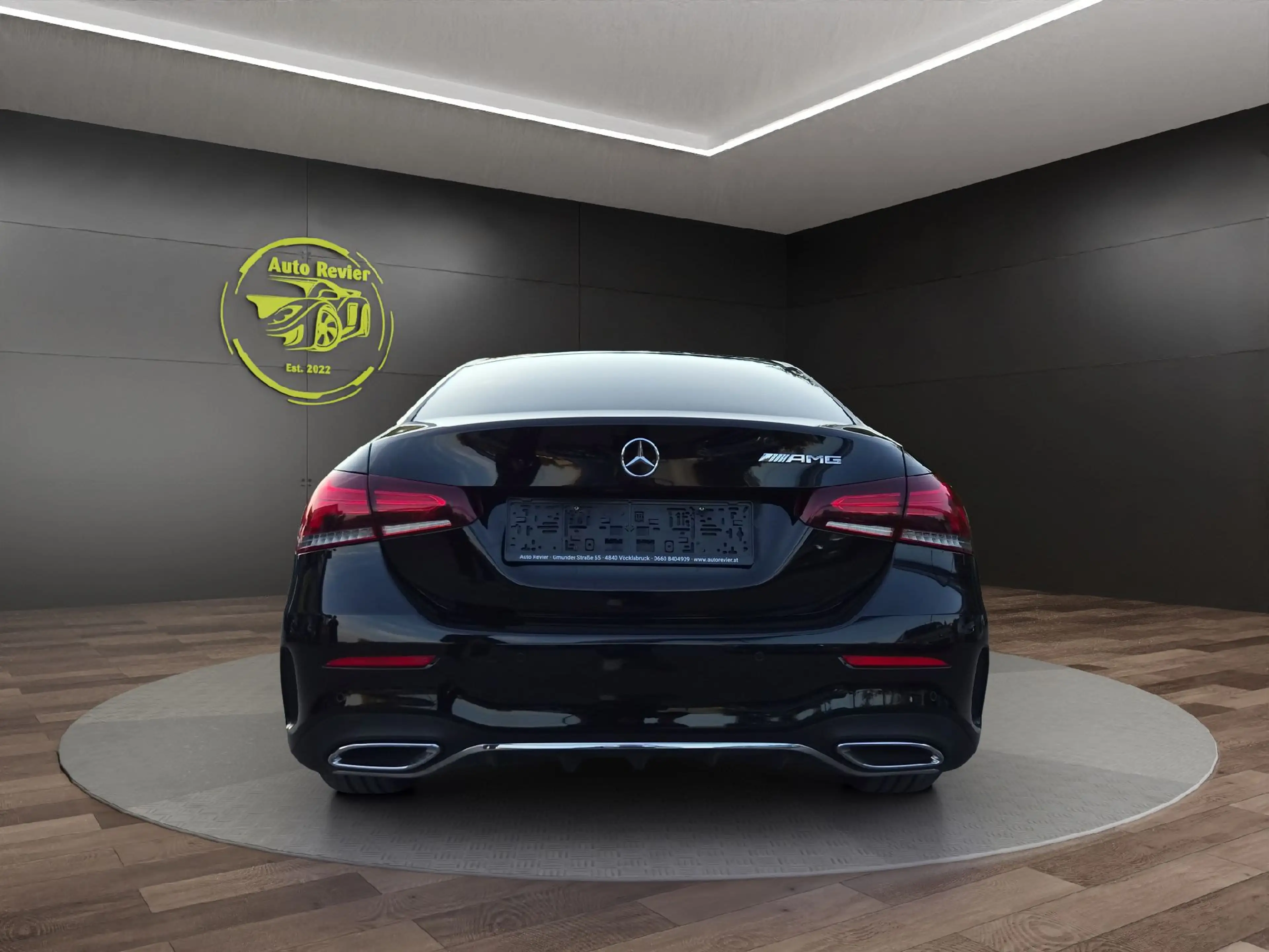 Mercedes-Benz A 180 A-Klasse A 180 d Lim. AMG Line — photo 4