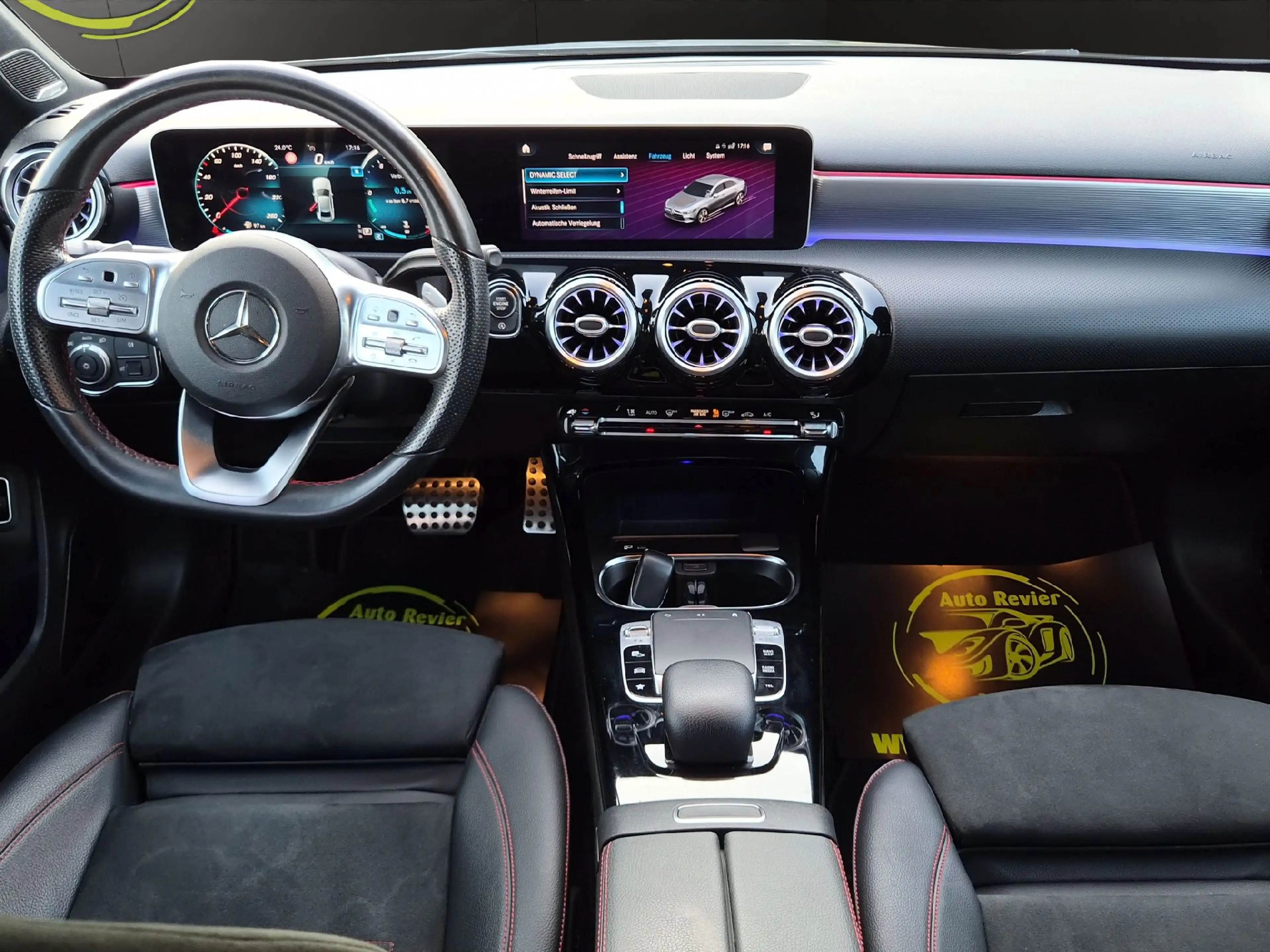 Mercedes-Benz A 180 A-Klasse A 180 d Lim. AMG Line — photo 11