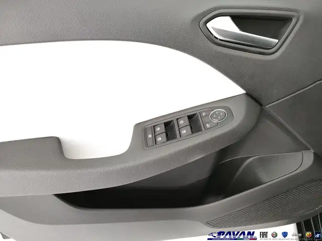 Renault Clio view 10