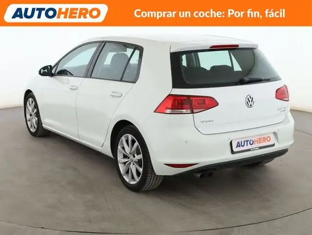 Volkswagen Golf view 4