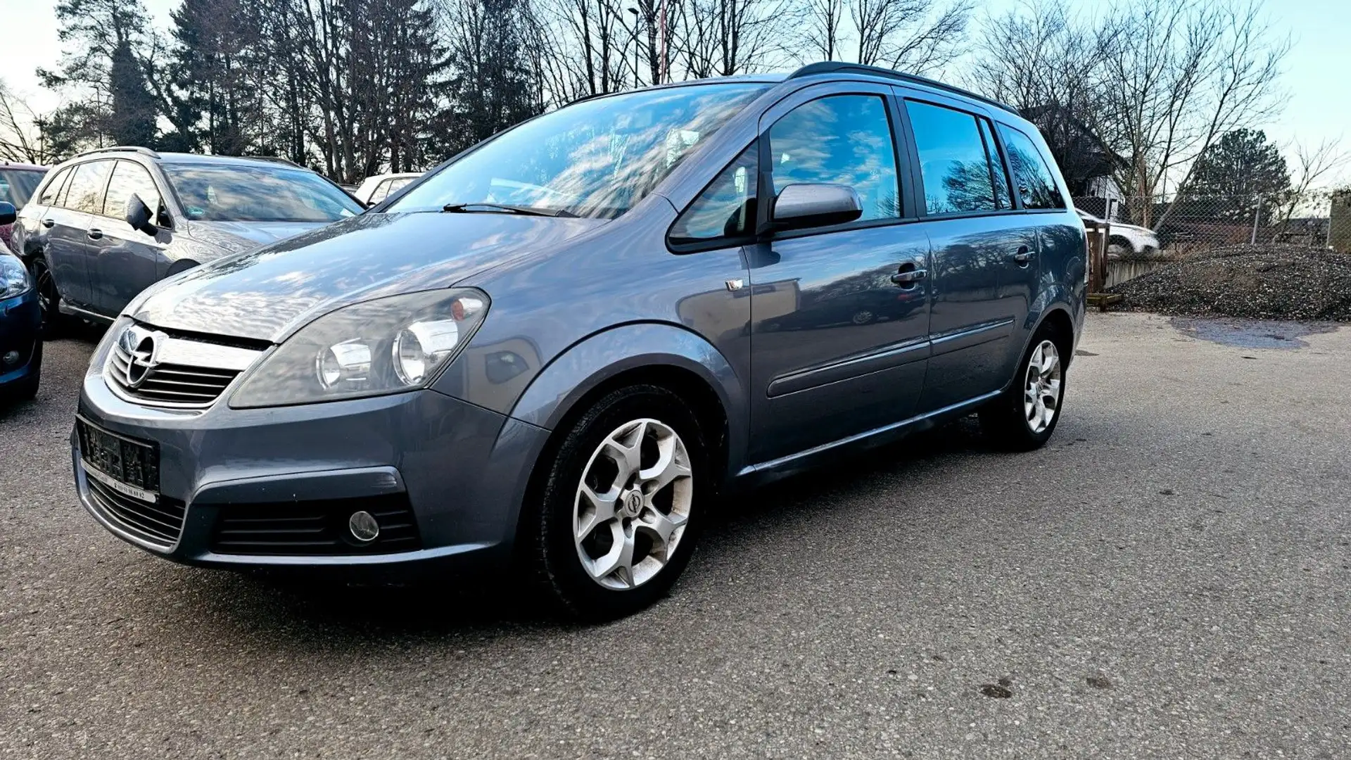 Opel Zafira B Edition Grau - 1