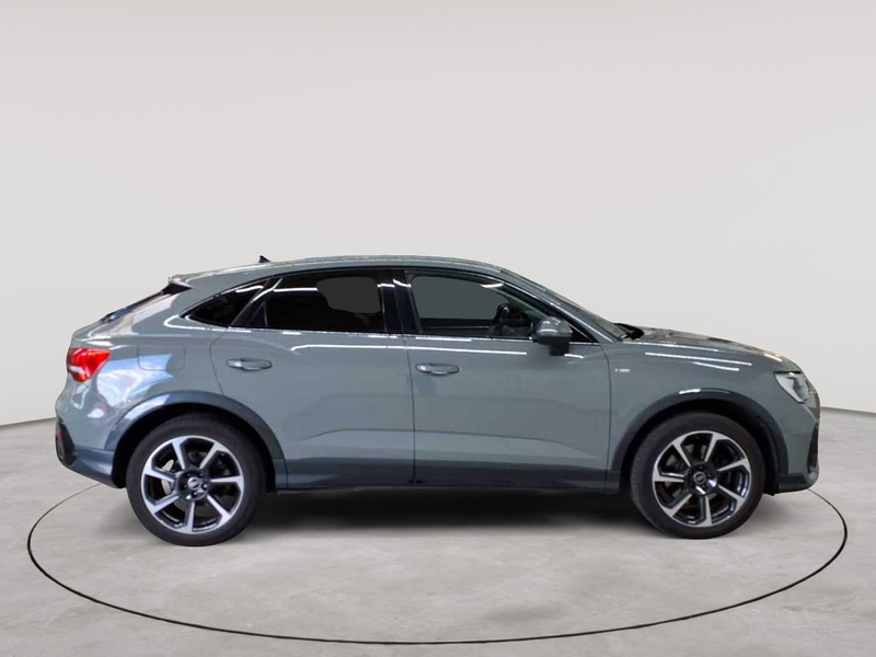 Audi Q3 Q3 45 TFSIe Sportback S tronic S line Navi AHK — photo 3
