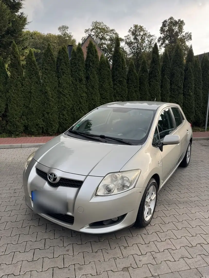 Toyota Auris 1.6-L-Dual-VVT-i-Luna Multimode Automatik Grau - 2
