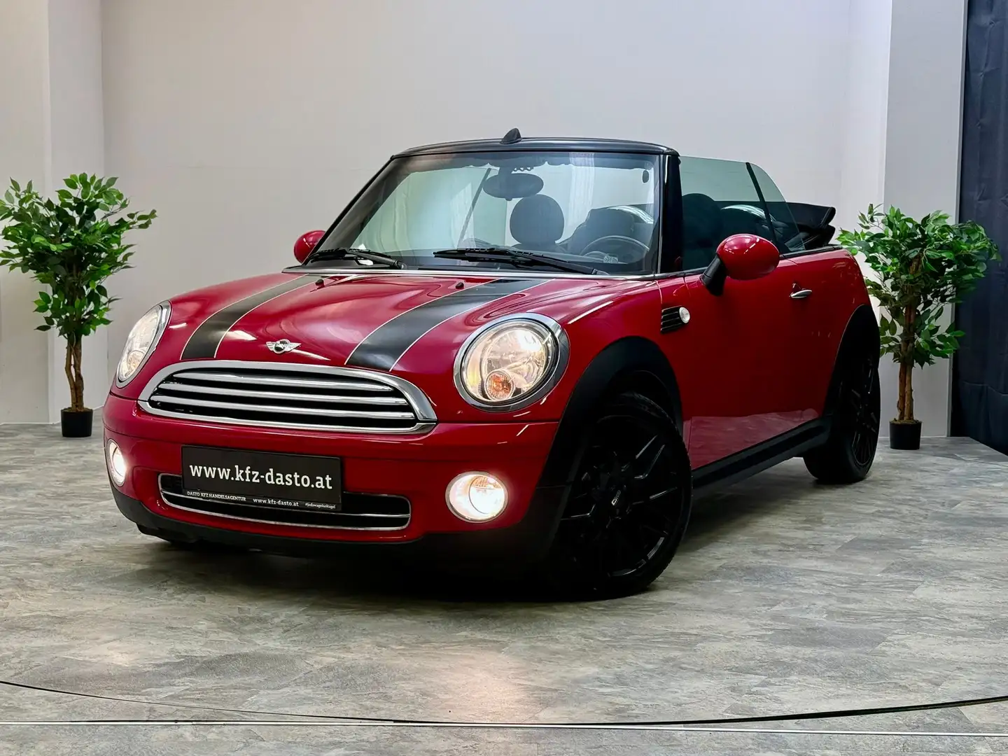 MINI One Cabrio R 57 CABRIO II NEUER §57a II 17" ALU II Rot - 1