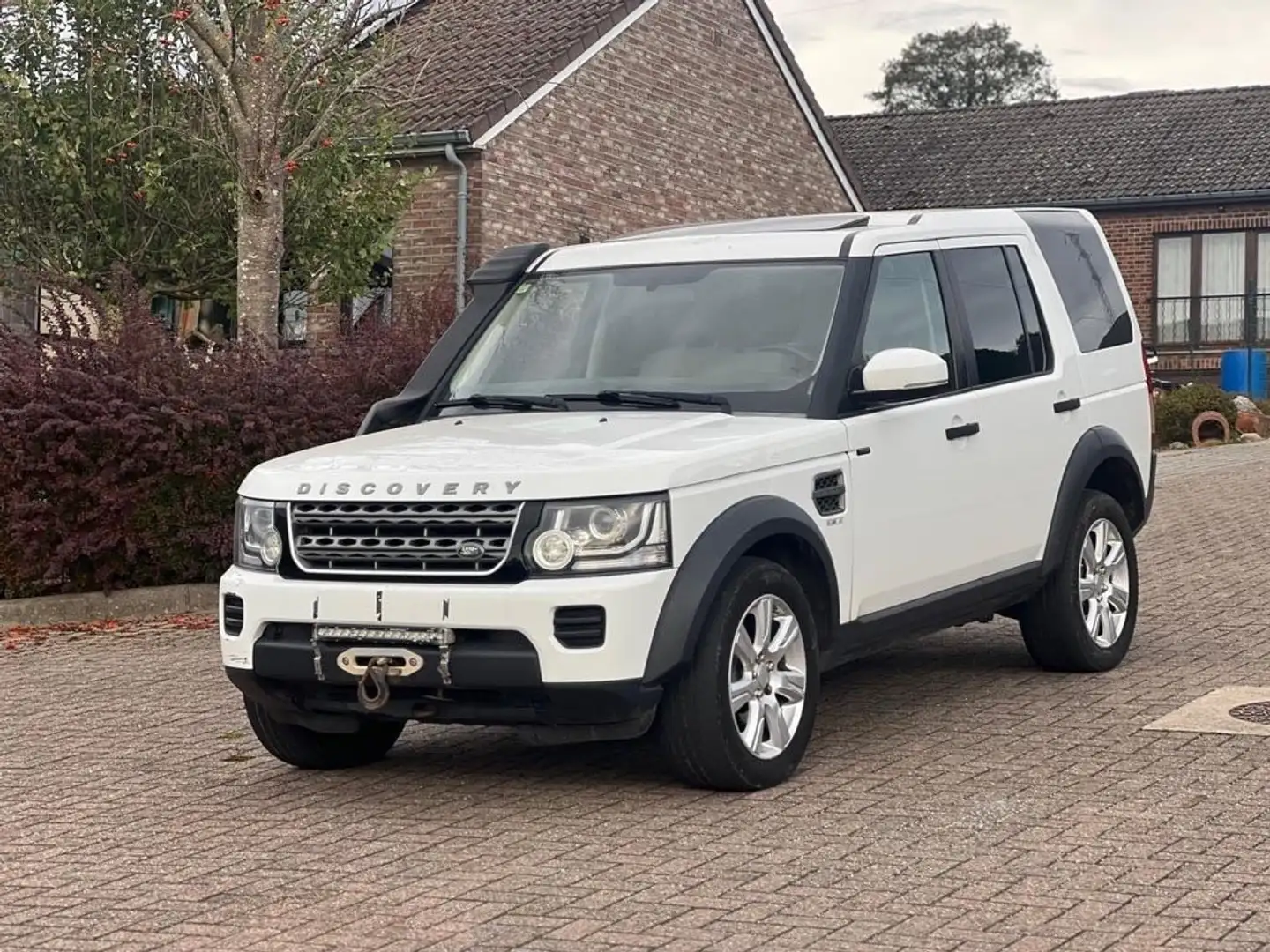 Land Rover Discovery 3.0 TdV6 SE - 2