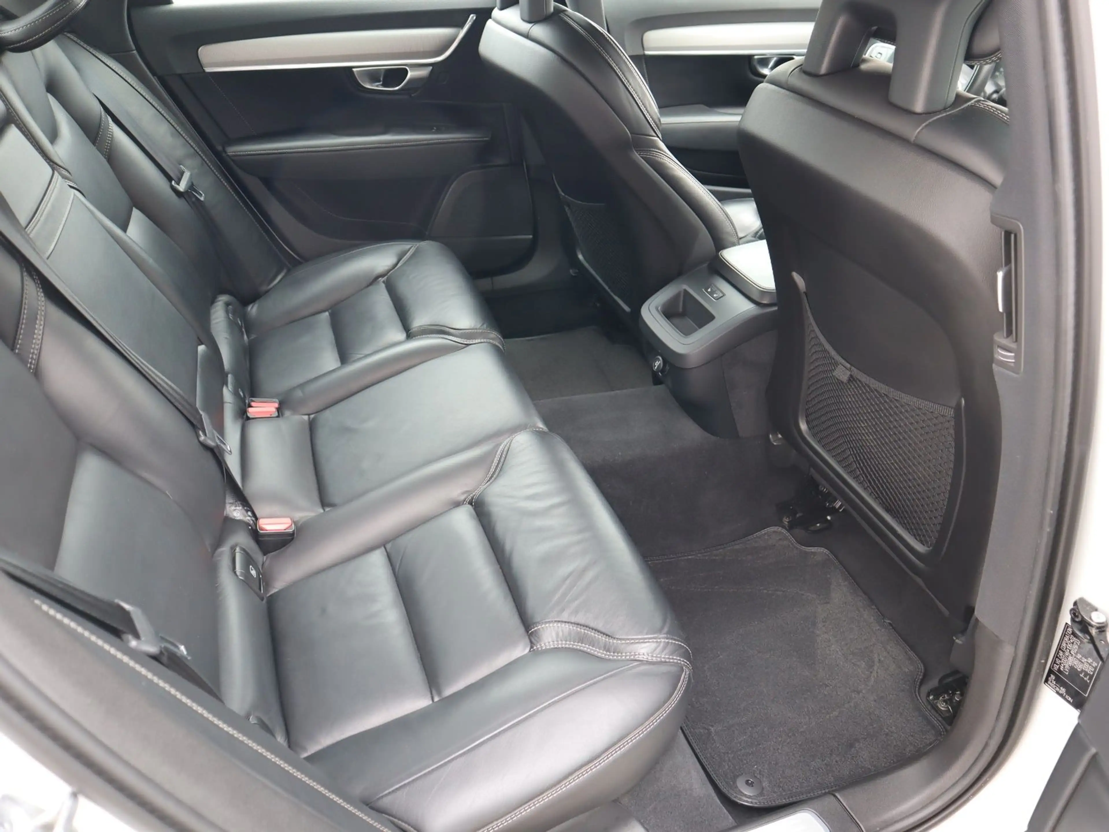 Volvo S90 D5 Inscription AWD LED*StdHzg*Akustik*AHK — photo 10