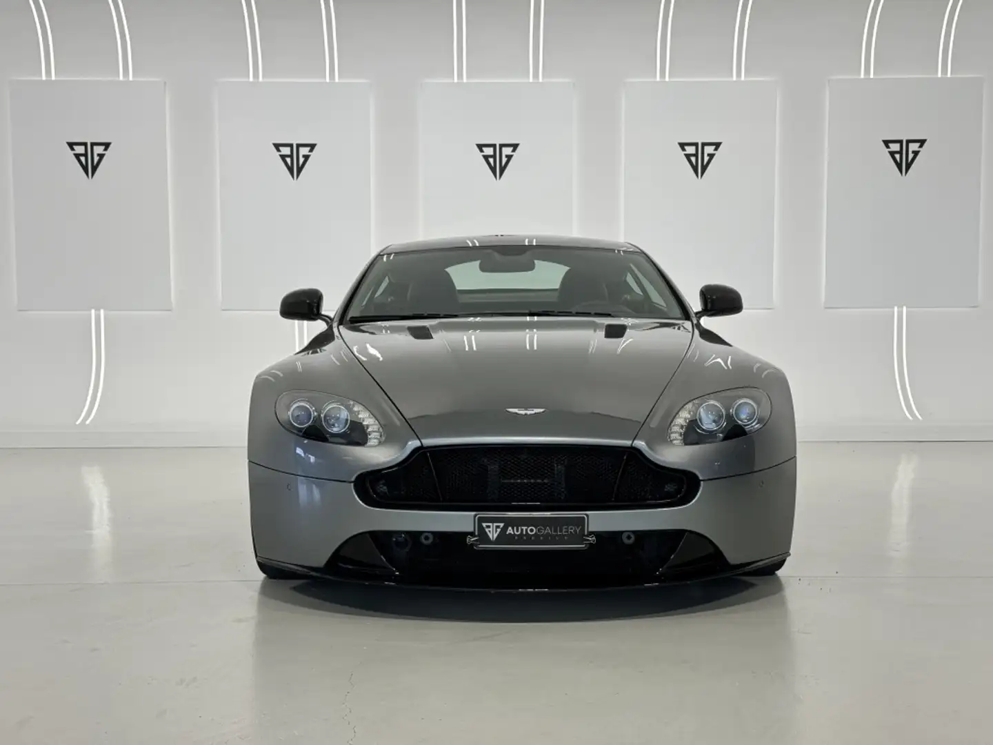 Aston Martin Vantage S Gris - 2