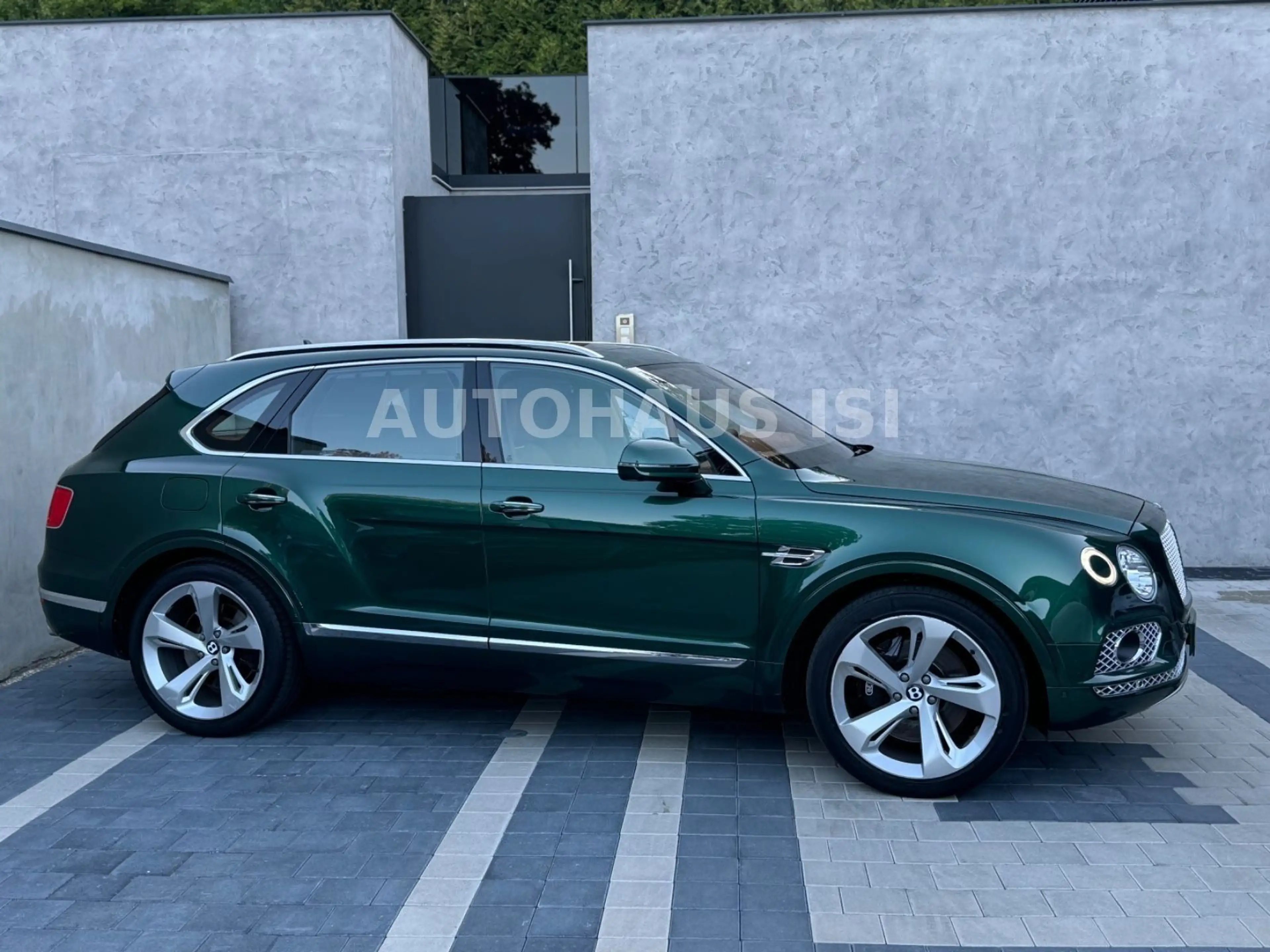 Bentley Bentayga 6.0 W12 MULLINER, 22" PANO, AHK, ACC — photo 8
