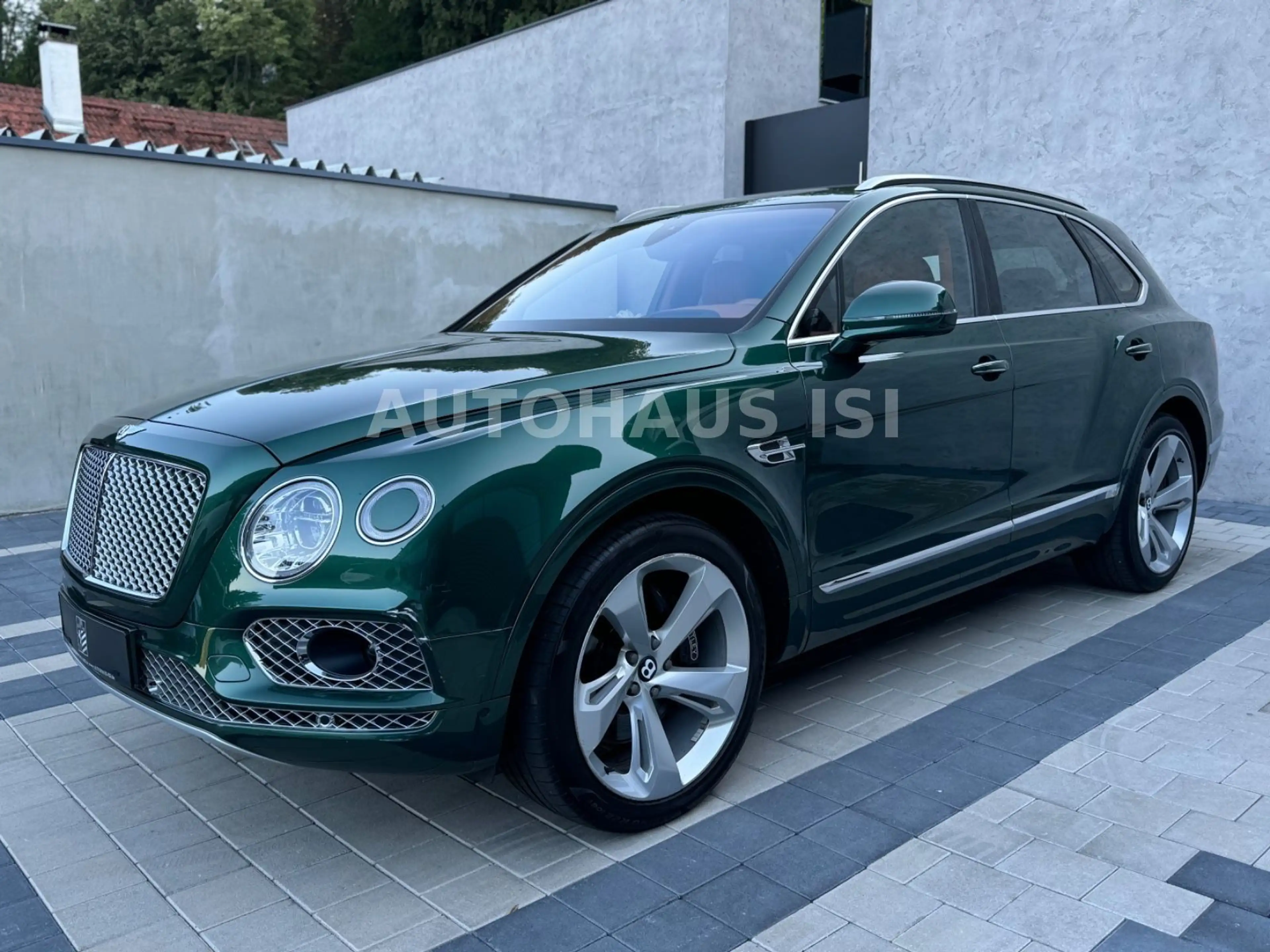 Bentley Bentayga 6.0 W12 MULLINER, 22" PANO, AHK, ACC — photo 2