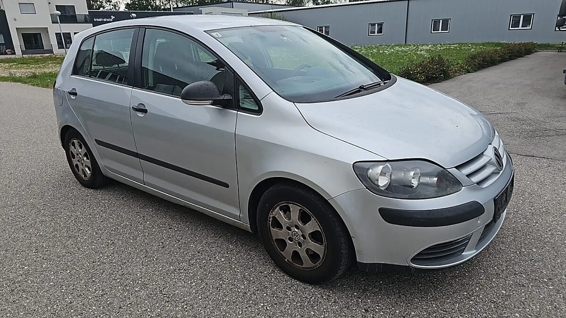 Volkswagen Golf Plus Trendline 1,9 TDI DPF 08/2026 + 4 Monate Silber - 2