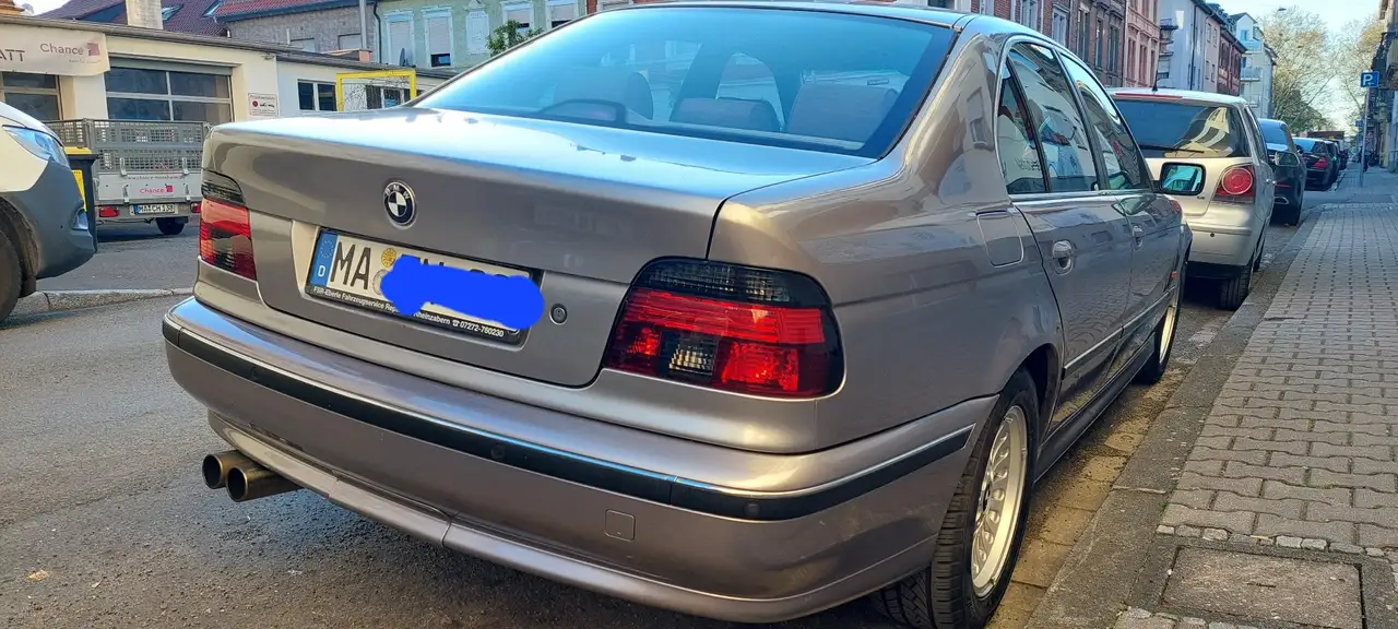 BMW 528i, foto 7