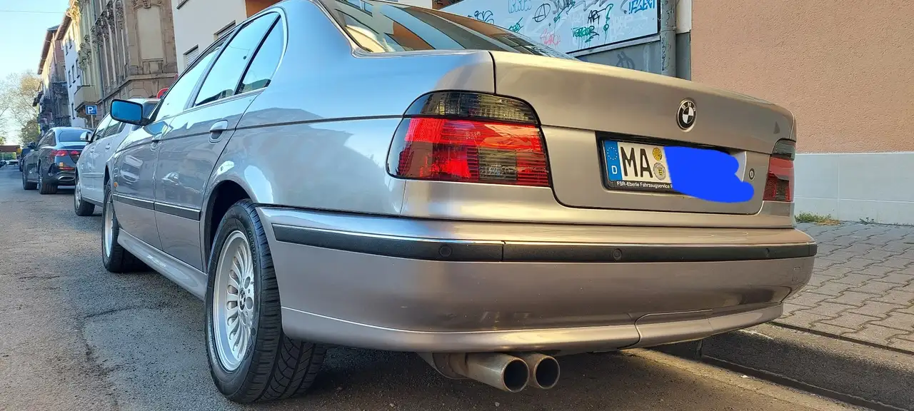 BMW 528i, foto 10