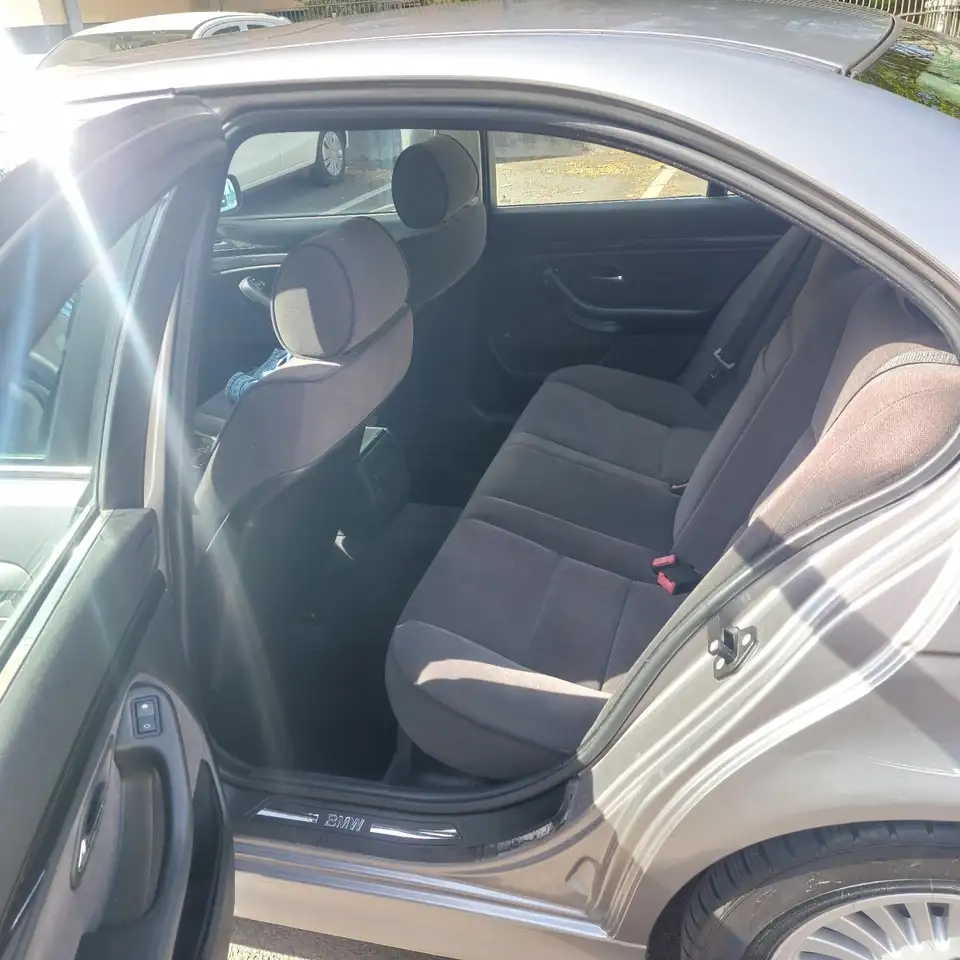 BMW 528i, foto 11