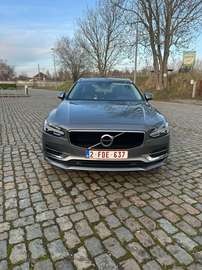 T8 Twin Engine AWD Momentum