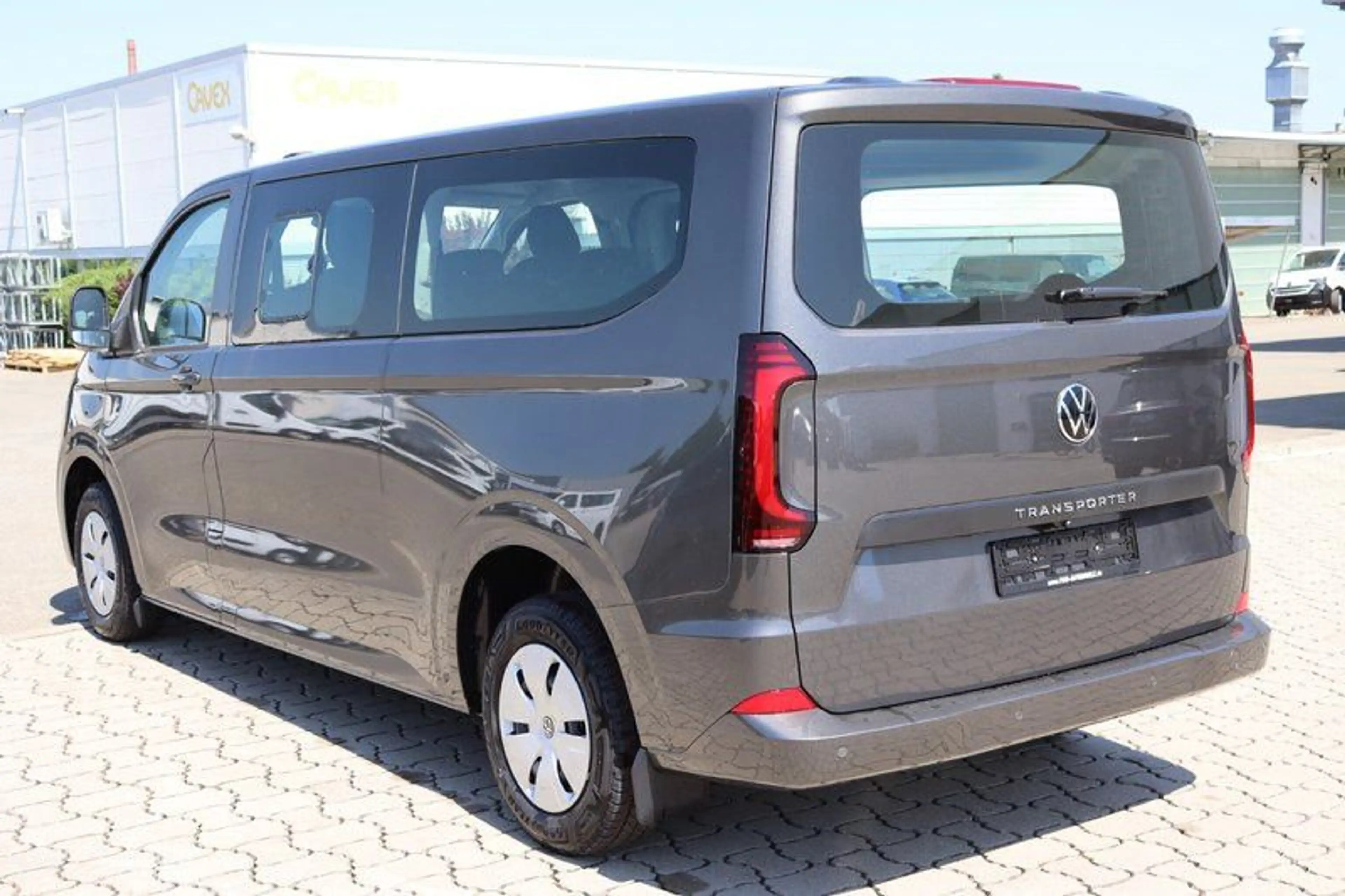 Volkswagen T7 Kombi 5-Sitzer LED Kamera Navi Sitzh. lang N1 — photo 2