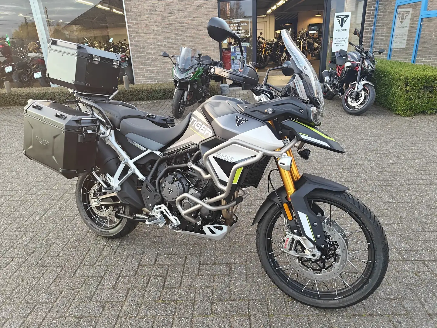 Triumph Tiger 900 Rally Aragon Negru - 1