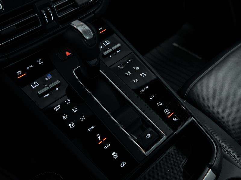 2023 Porsche Macan GTS thumb 33