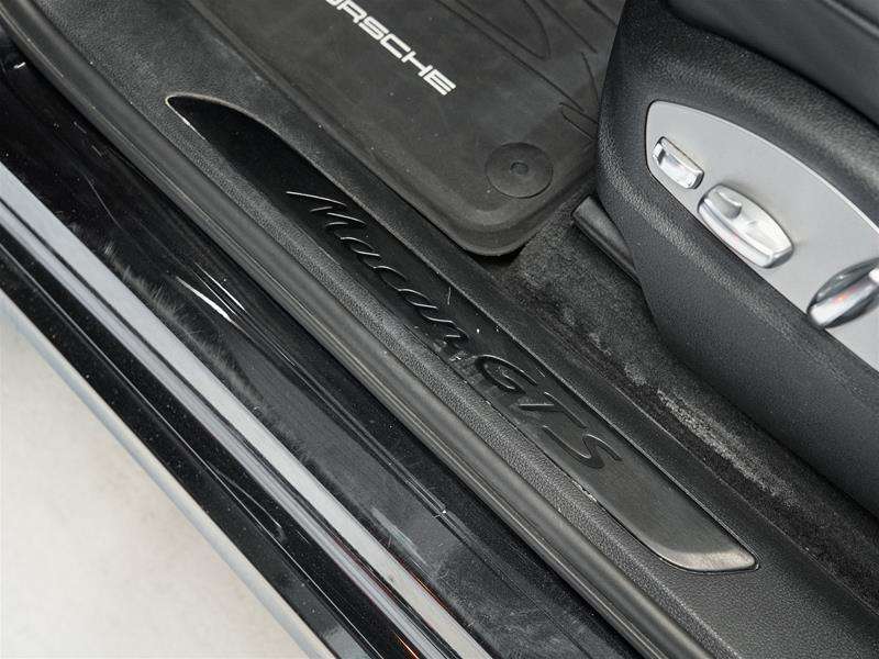 2023 Porsche Macan GTS thumb 29