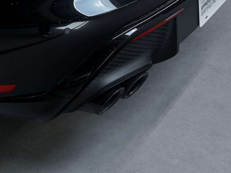 2023 Porsche Macan GTS thumb 13